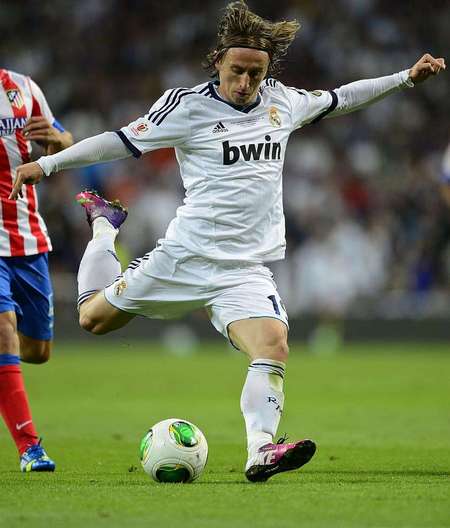 库里4000三分历史首人：缔造多项三分历史第一 无愧三分之神