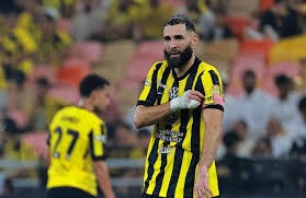 前广州队球员张志雄 白余涛加盟重庆铜梁龙